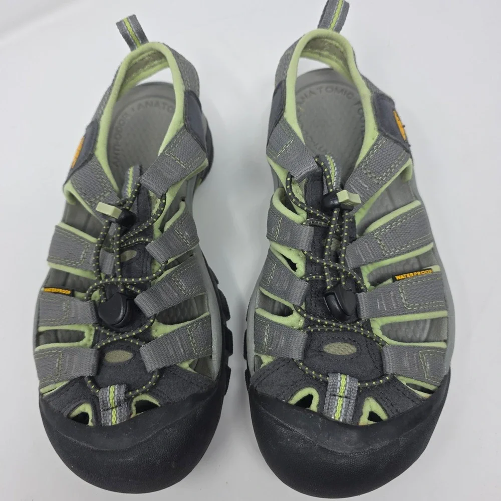 KEEN Newport H2 Water Sandals Mens 6.5 Green Gray Closed Toe Drawstring Hiking